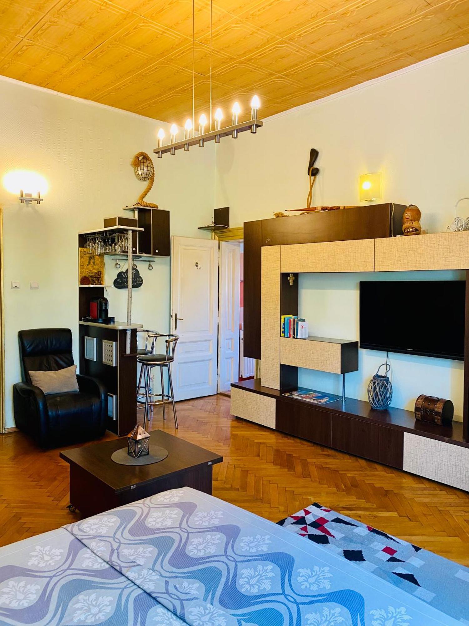Central 2 Bedrooms Apartment Braşov Eksteriør bilde